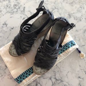 Tory Burch wedge sandals sz 5